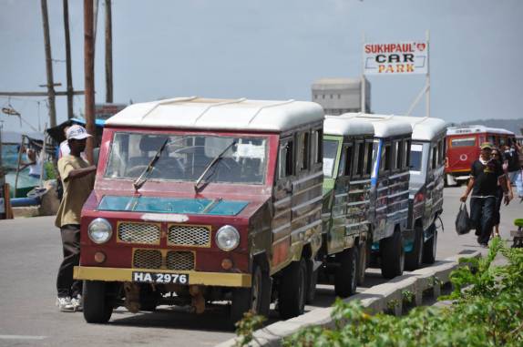 Cena de rua em cidade da Guiana